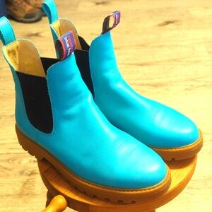 Blue heeler Australia boots size 39 or US women's 8